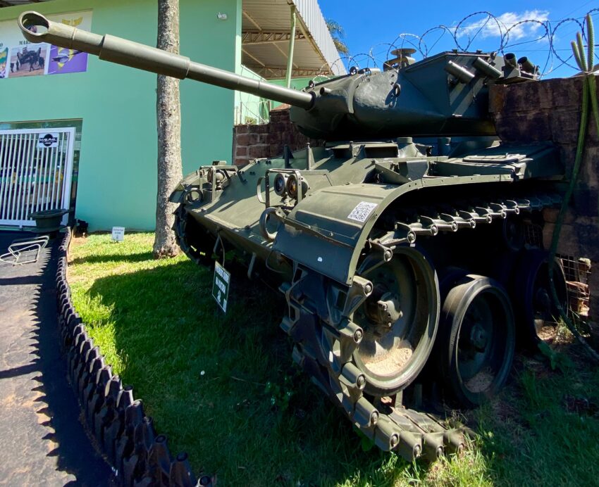 VIATURA BLINDADA M41