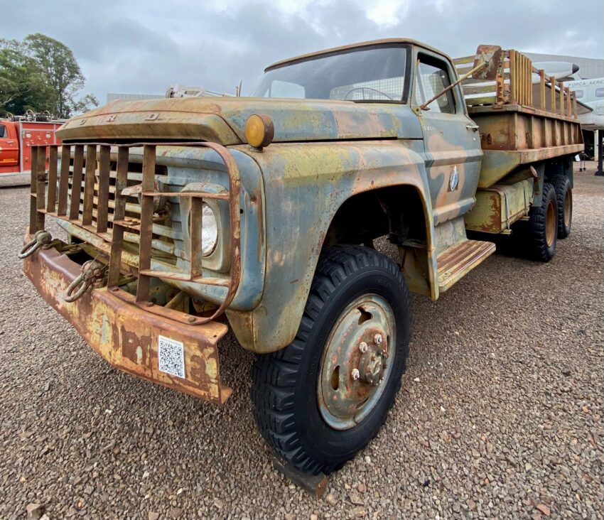 VIATURA FORD F 600 6X6
