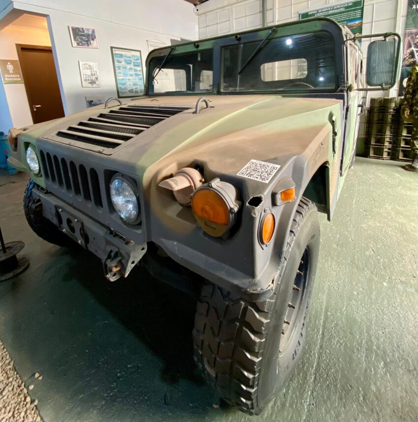 VIATURA HMMWV