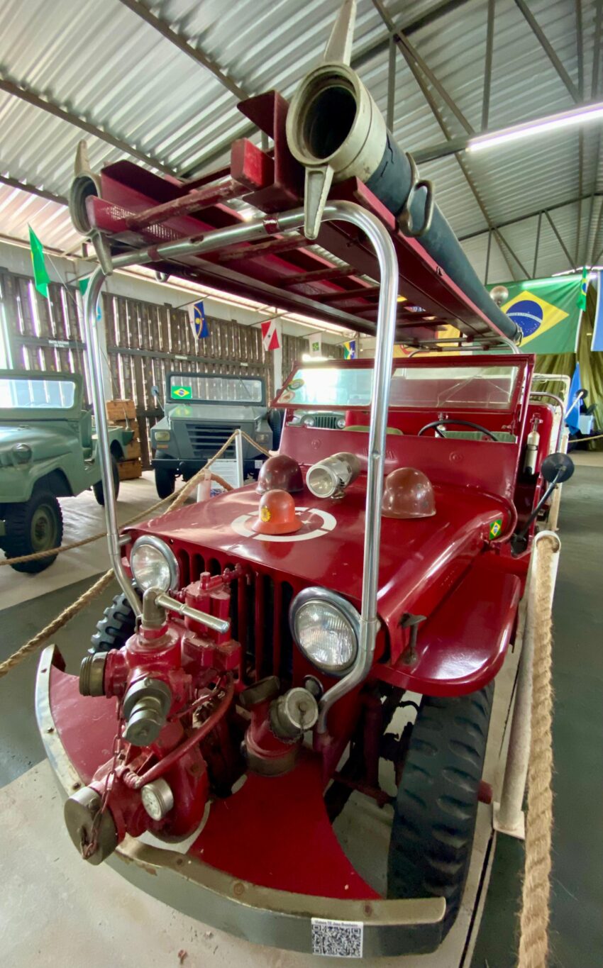 VIATURA JEEP BOMBEIRO
